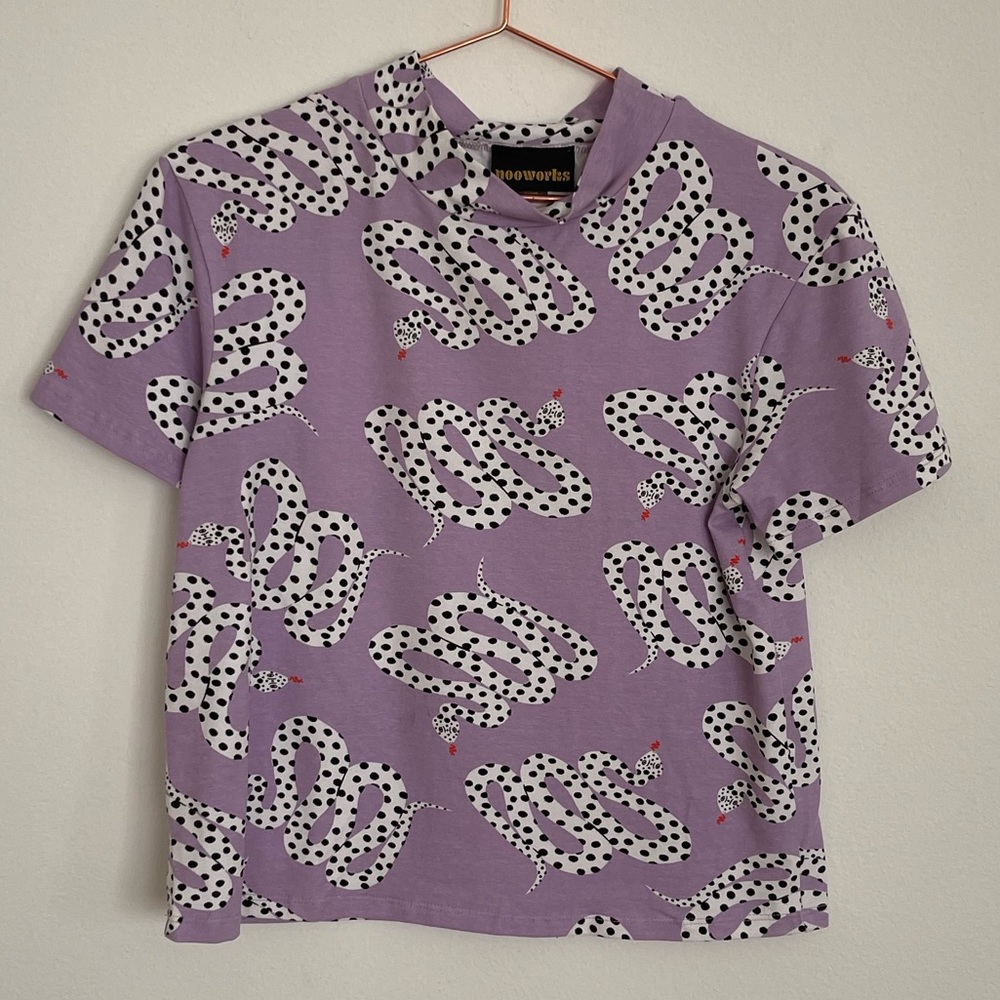 Nooworks Snake Print Women’s Cropped Tee